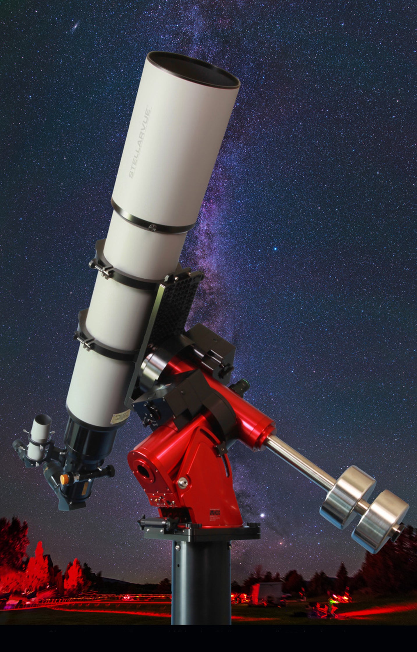 The Stellarvue 180mm refractor telescope reviewed