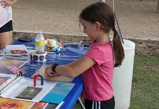 The Tucson Astronomy Festival has hands'-on activities for kids. Credit: Tuscon Amateur Astronomy Association.